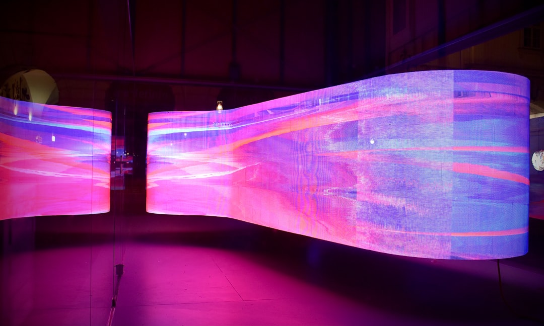Touchscreens, AR and VR on Exhibition Stands: ROI, Cost and Implementation Guide for European Fairs in 2026